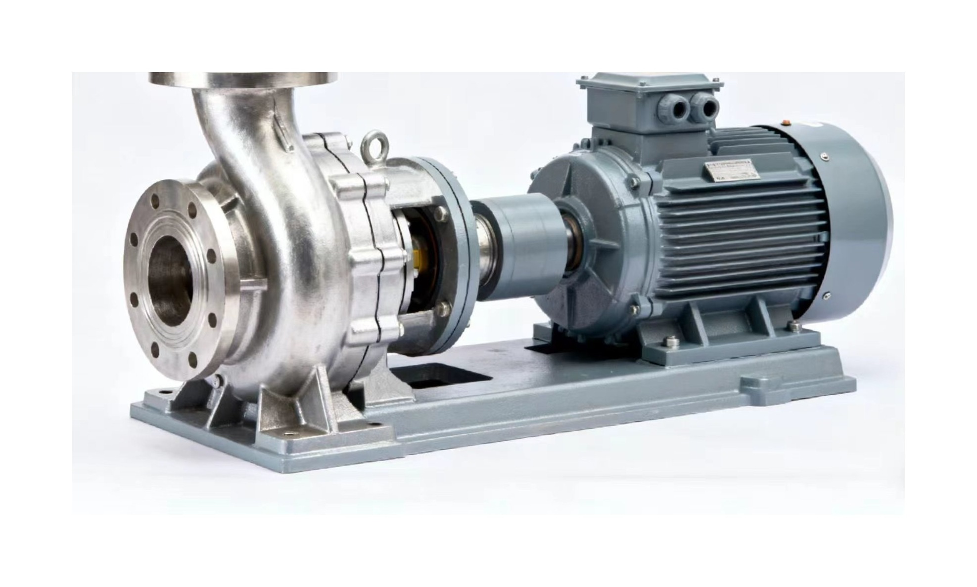 Corrosion-resistant pump